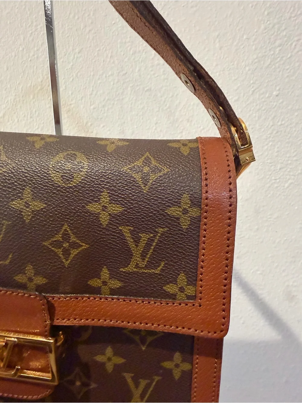 Authentic Louis Vuitton Dauphine Bag